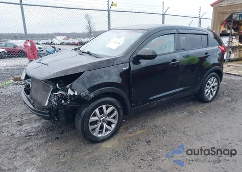 2016 Kia Sportage Lx z USA, uszkodzony, nr VIN KNDPBCAC1G7818891